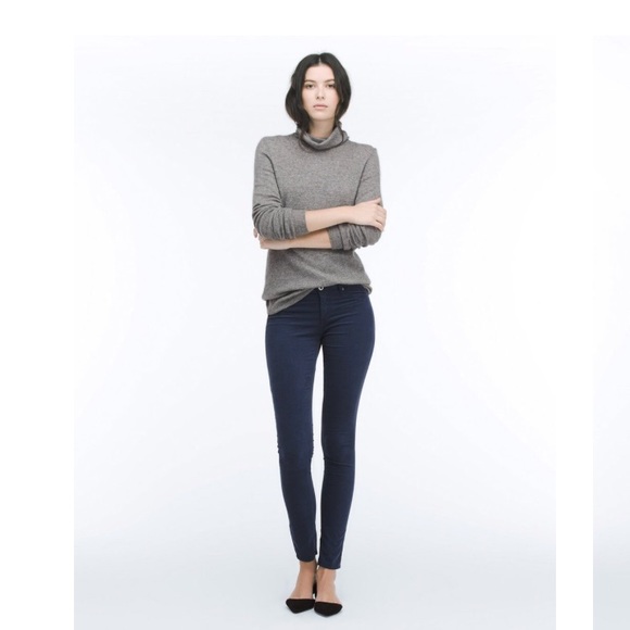 👖AG SUPER SKINNY THE LEGGINGS 👖 - Picture 3 of 7